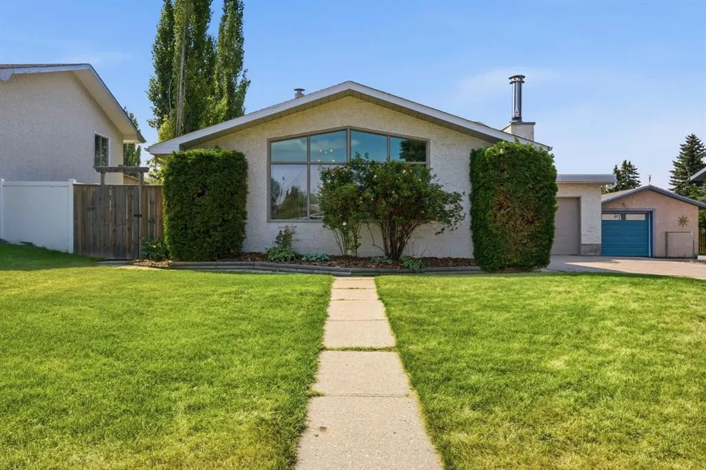 67 Sherwood Crescent