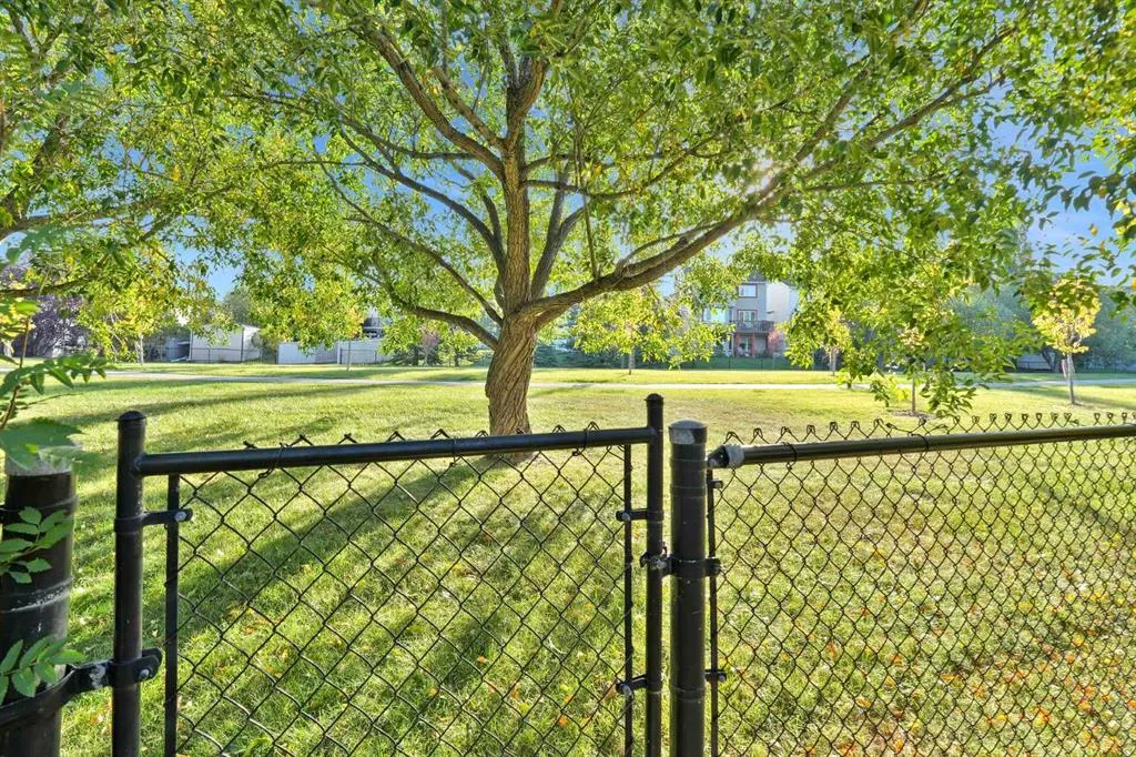 20 Shawbrooke Park SW