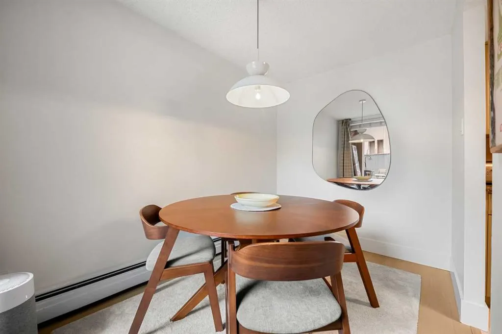 1123 13 Avenue SW #106