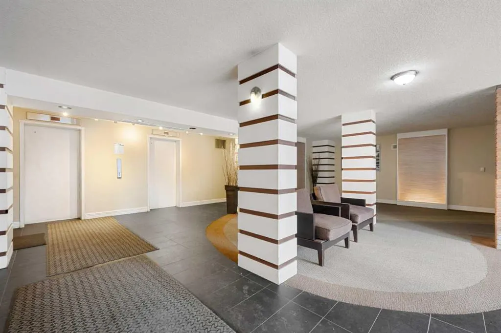 1123 13 Avenue SW #106