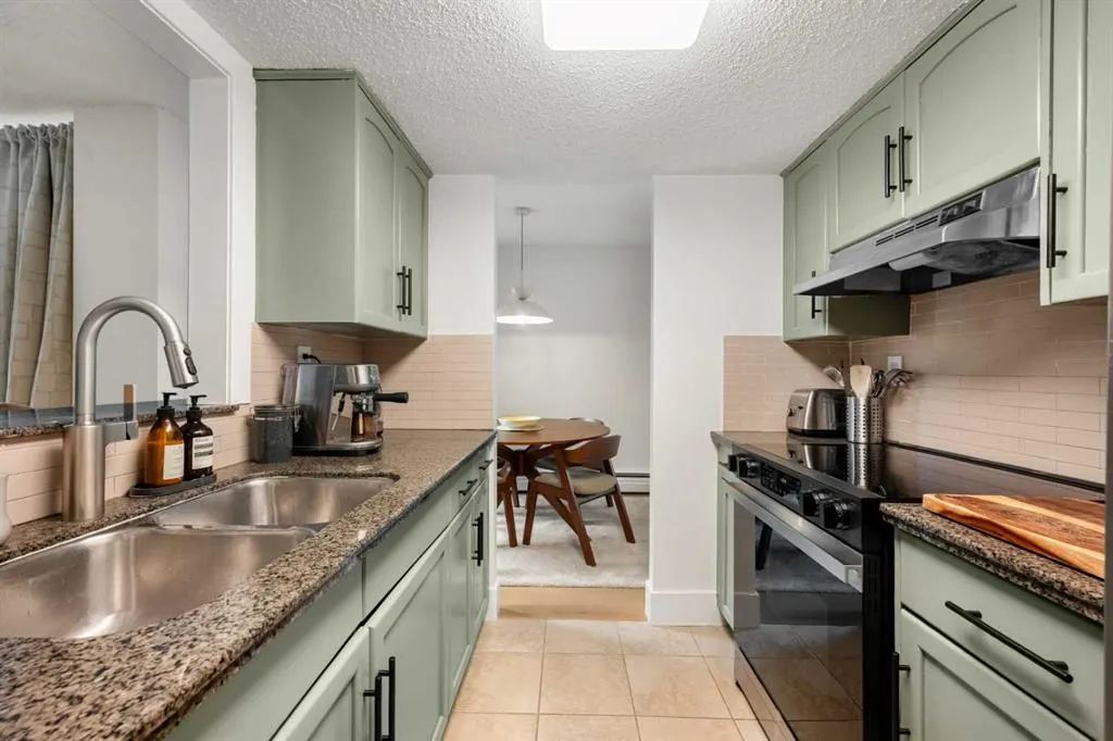 1123 13 Avenue SW #106