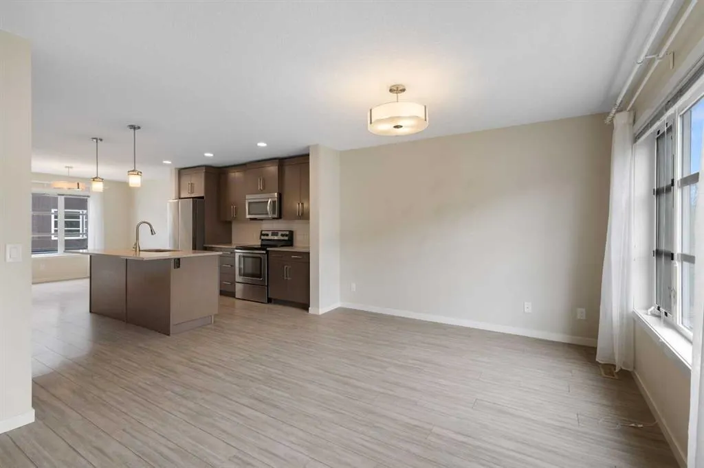 506 Evansridge Park NW