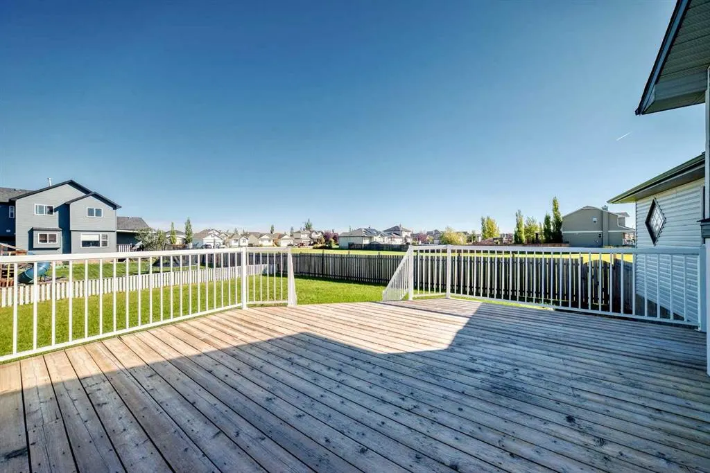 12 Welshimer Crescent NE