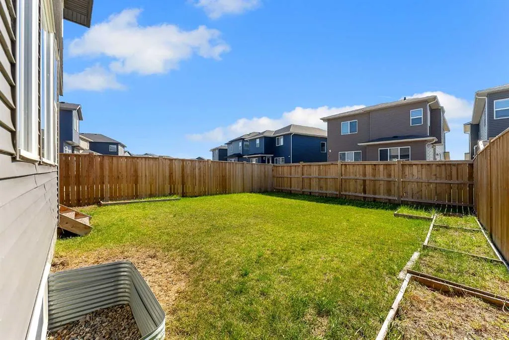 31 Corner Meadows Grove NE