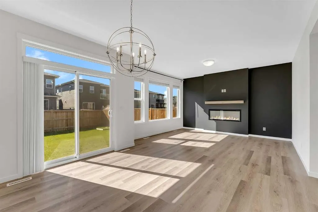 31 Corner Meadows Grove NE