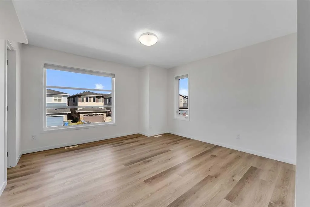 31 Corner Meadows Grove NE