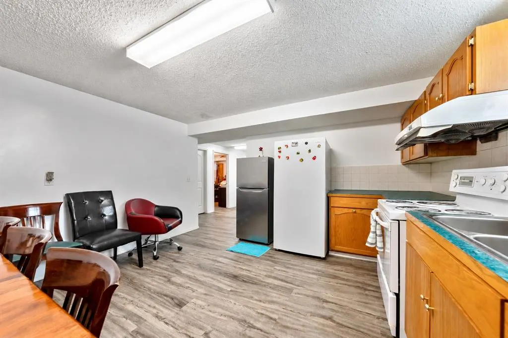 318 Applewood Drive SE