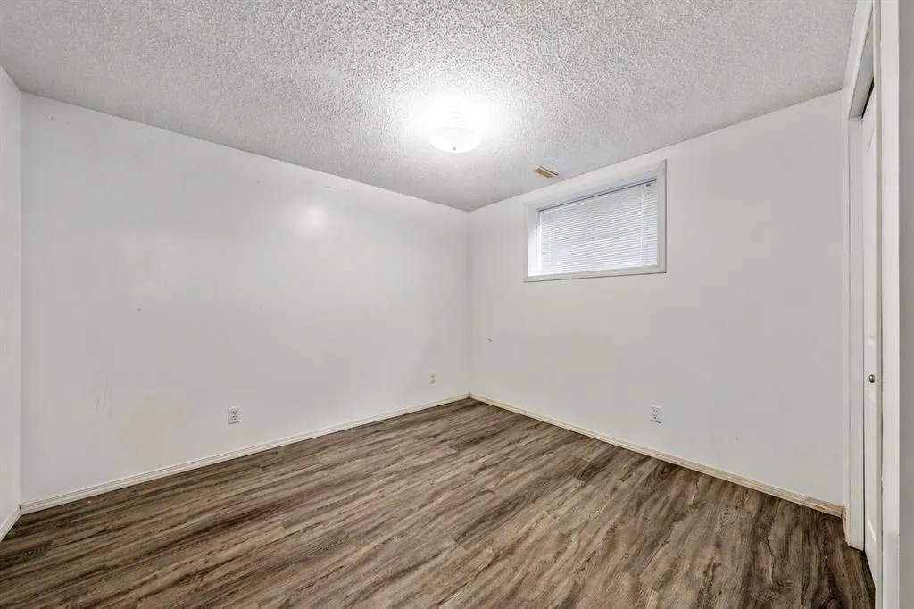 318 Applewood Drive SE