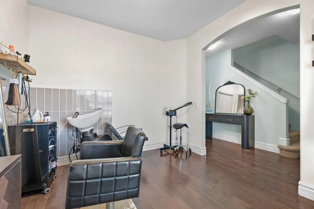 125 Monteith Drive SE