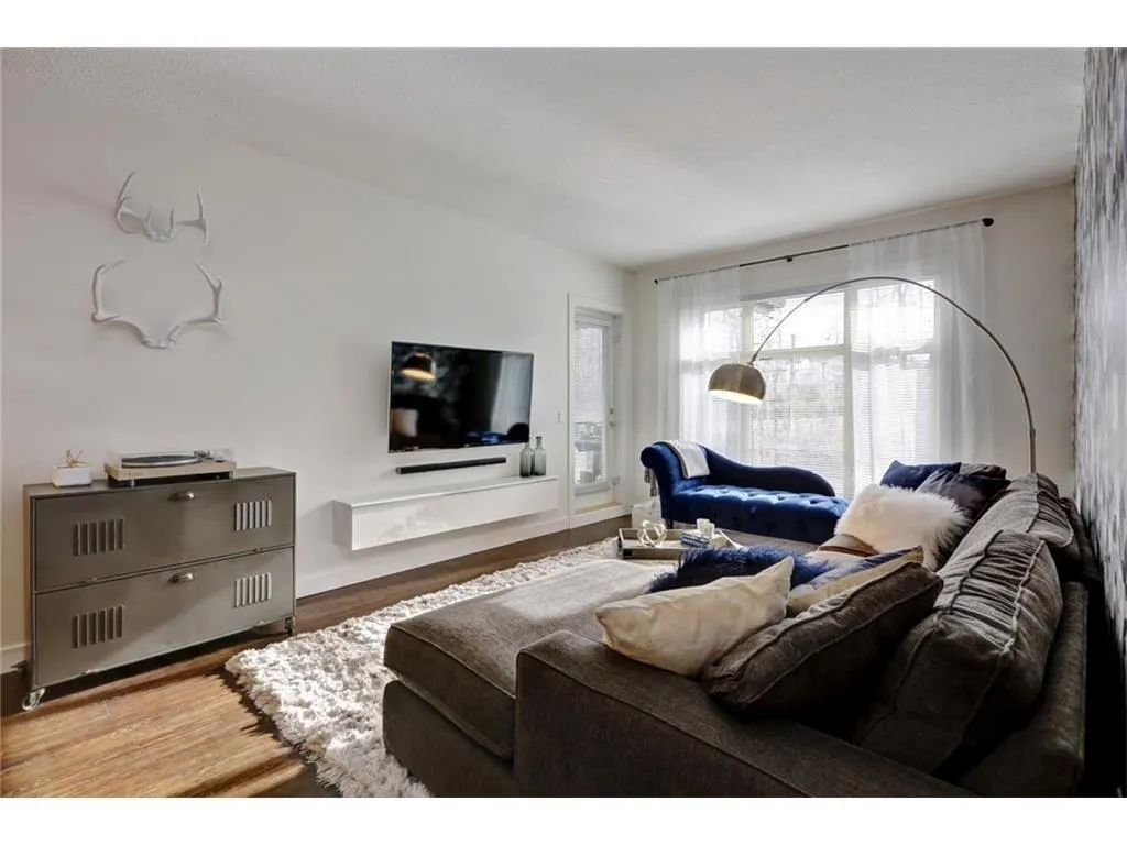 25 Aspenmont Heights SW #313