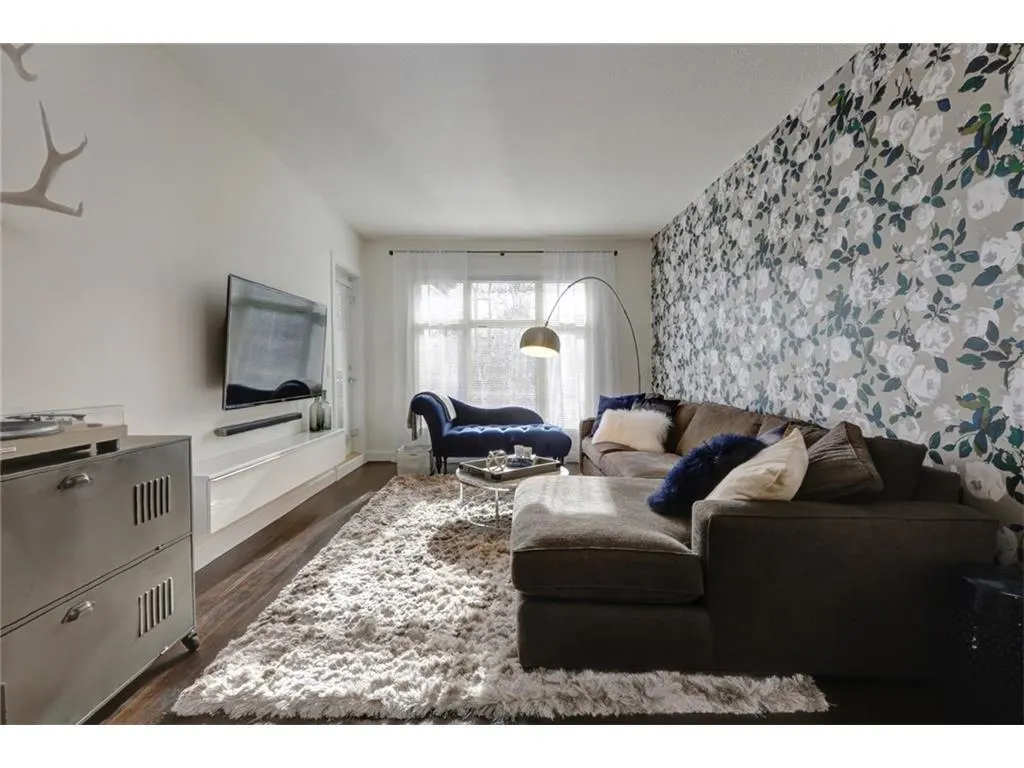 25 Aspenmont Heights SW #313