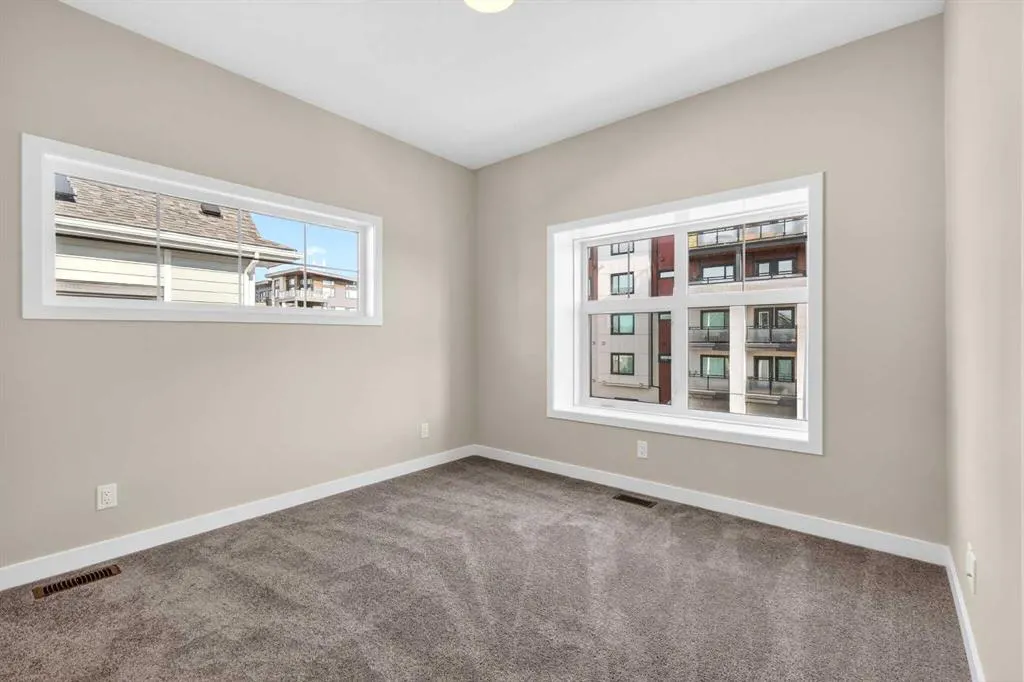 133 Mahogany Gardens SE