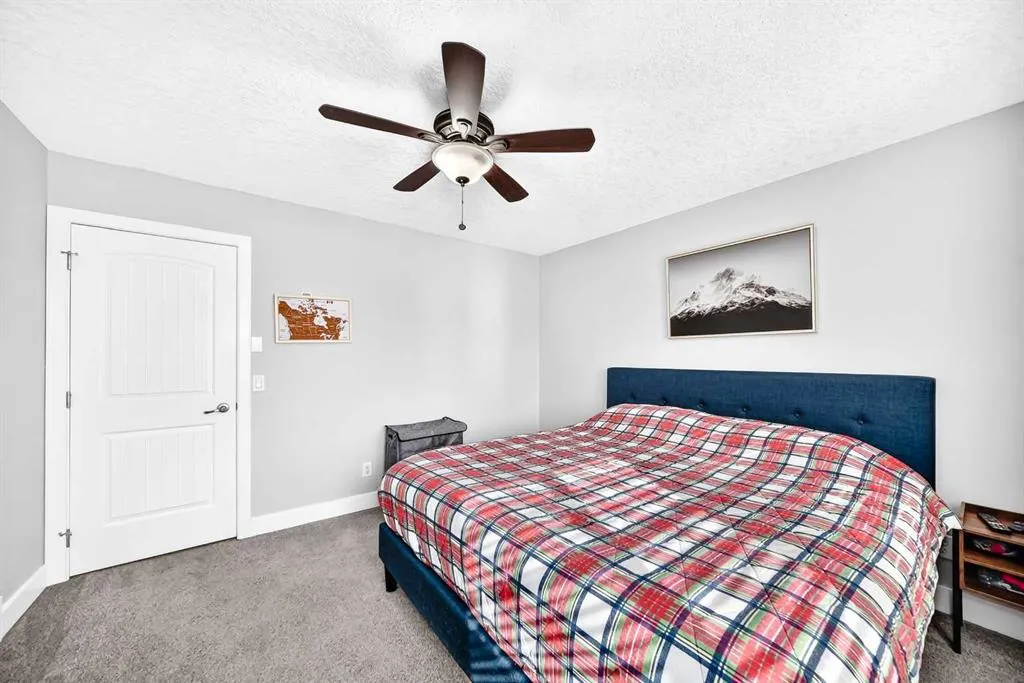 17 Kings Heights Dr SE