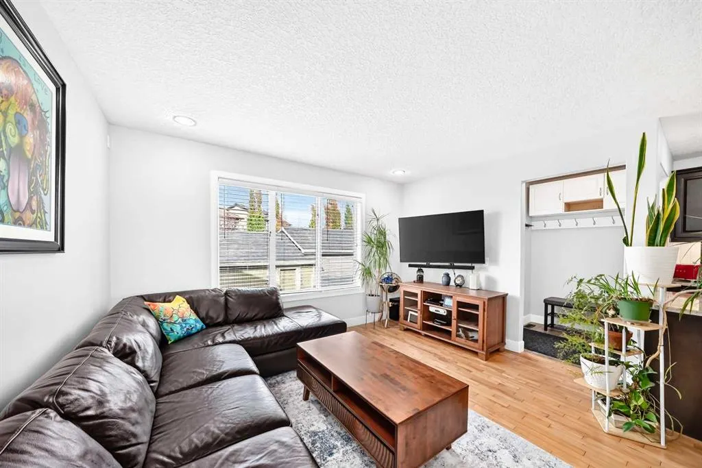 17 Kings Heights Dr SE