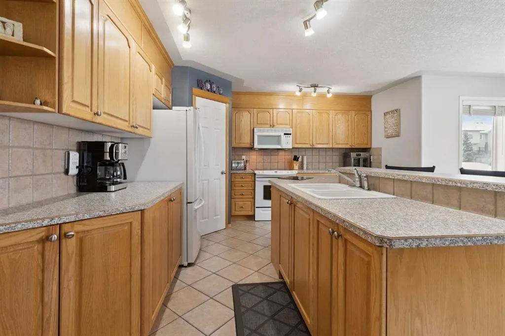115 Cove Crescent