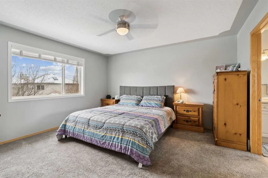115 Cove Crescent