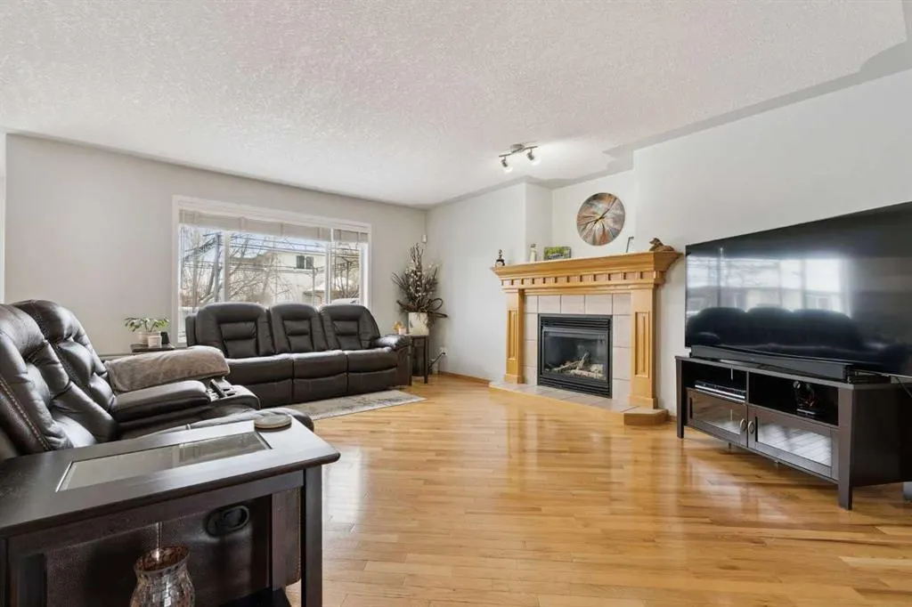 115 Cove Crescent