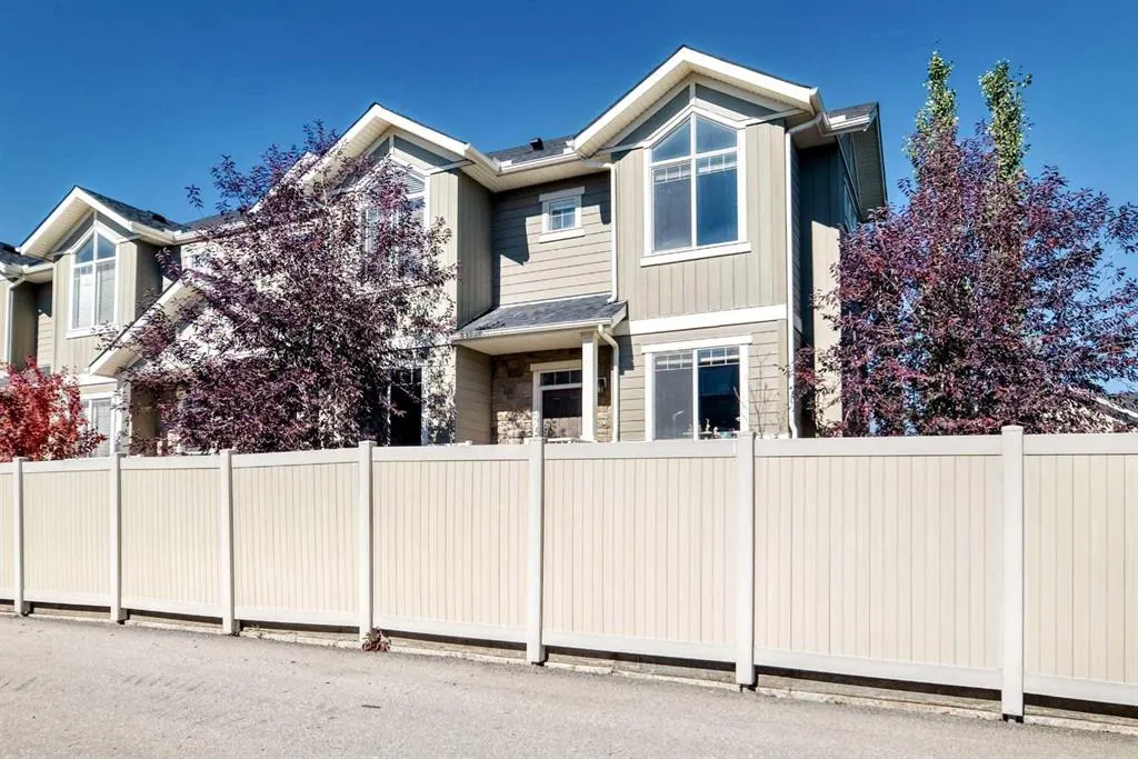 601 Evanston Manor NW