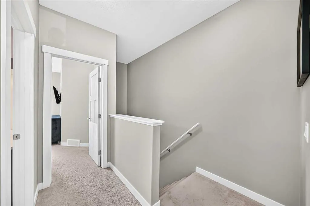 601 Evanston Manor NW