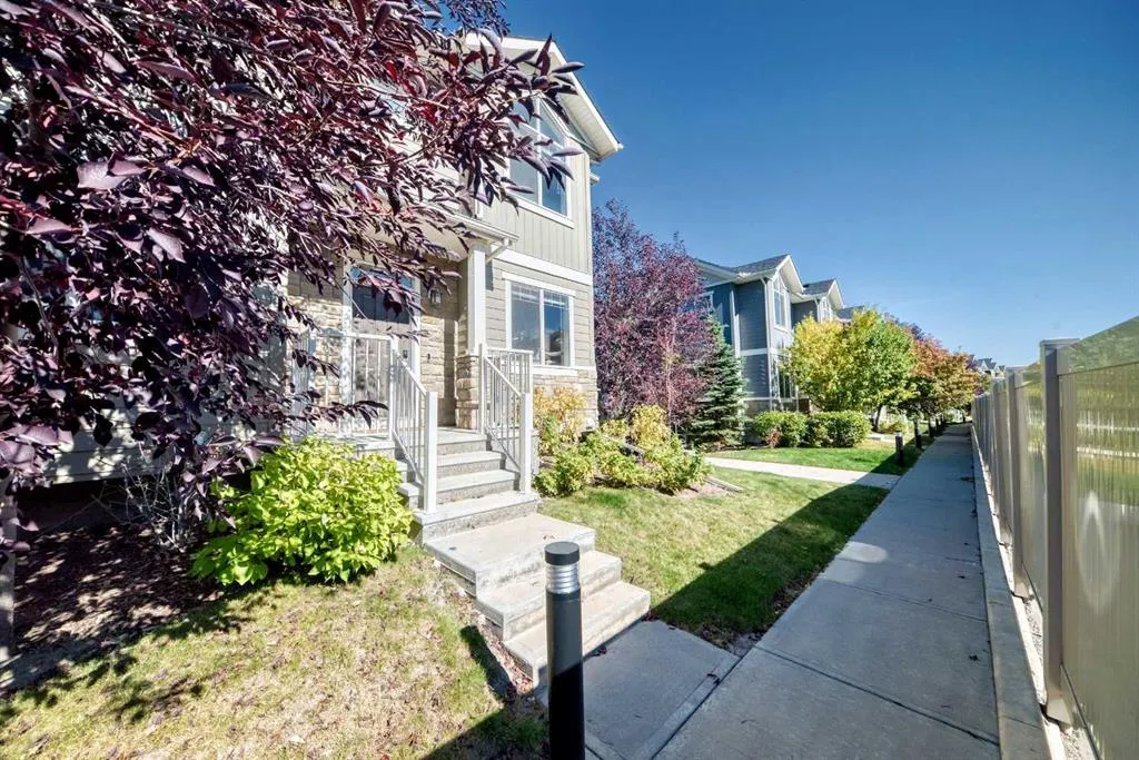 601 Evanston Manor NW