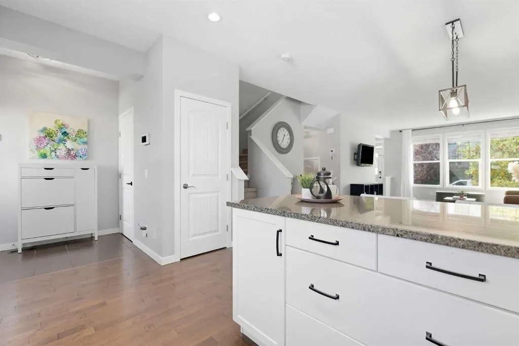 1025 New Brighton Grove SE