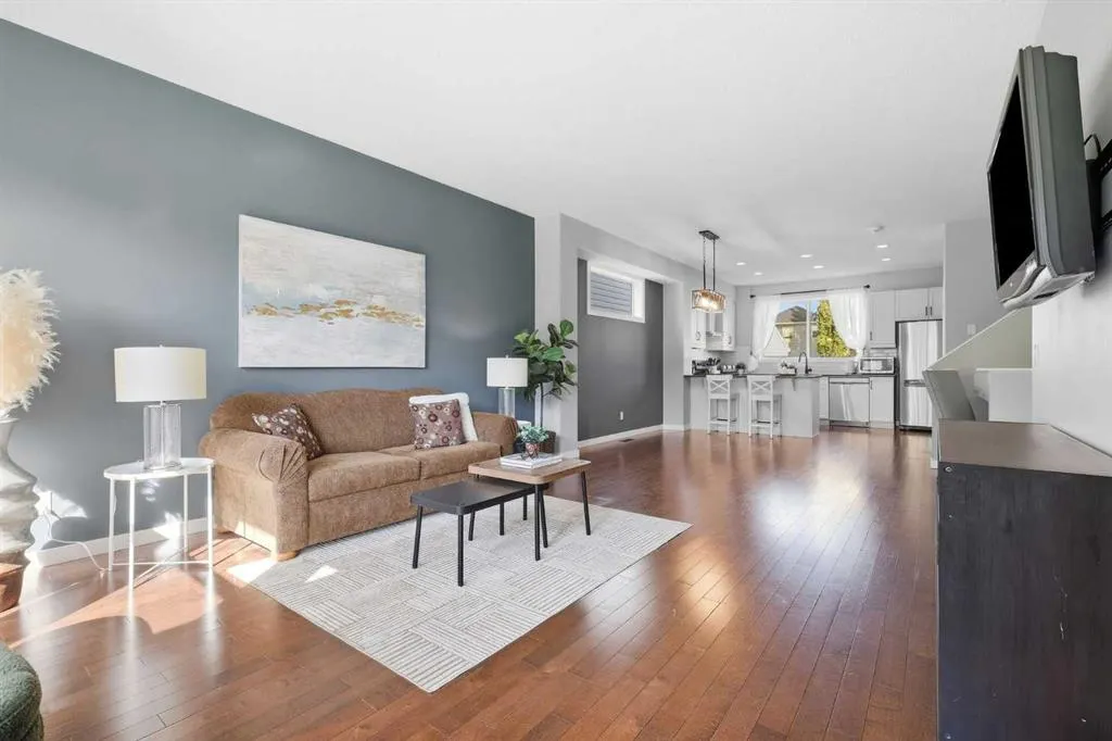 1025 New Brighton Grove SE