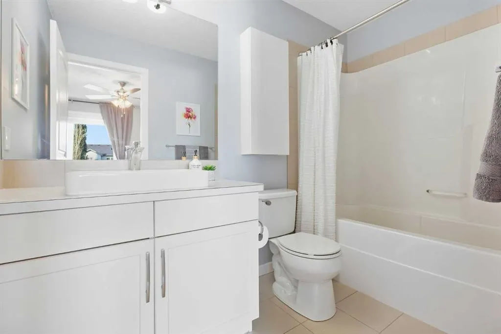 1025 New Brighton Grove SE