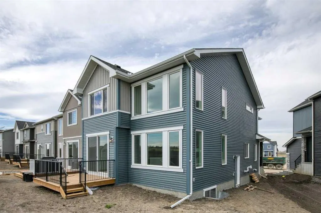 53 Sora Gardens SE