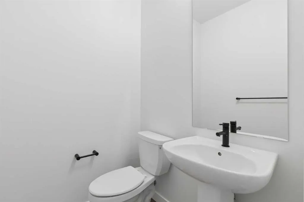 53 Sora Gardens SE