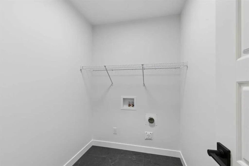 53 Sora Gardens SE