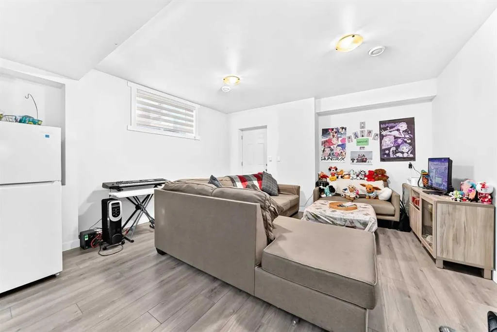 36 Cityscape View NE