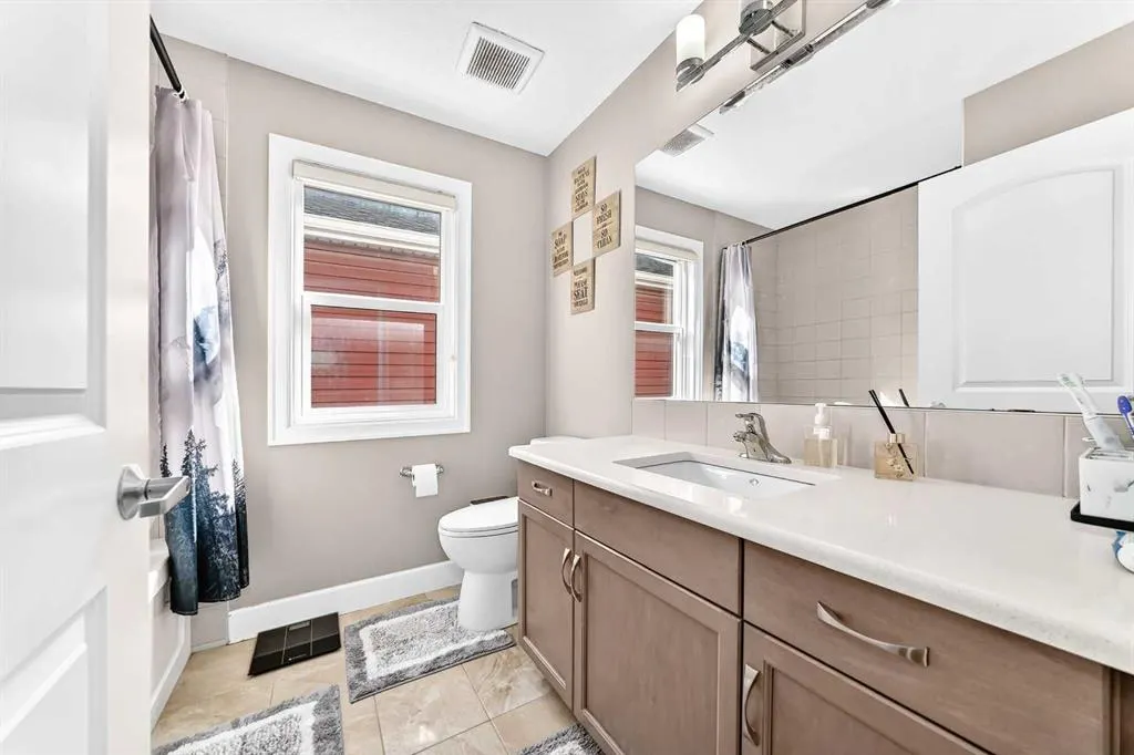 36 Cityscape View NE