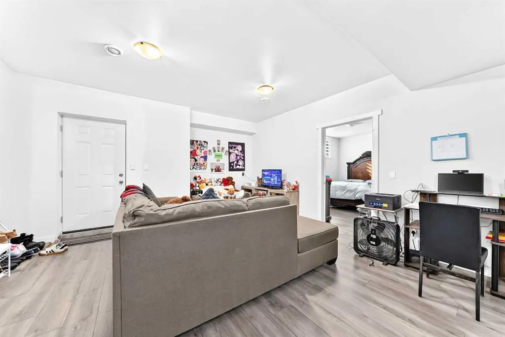 36 Cityscape View NE