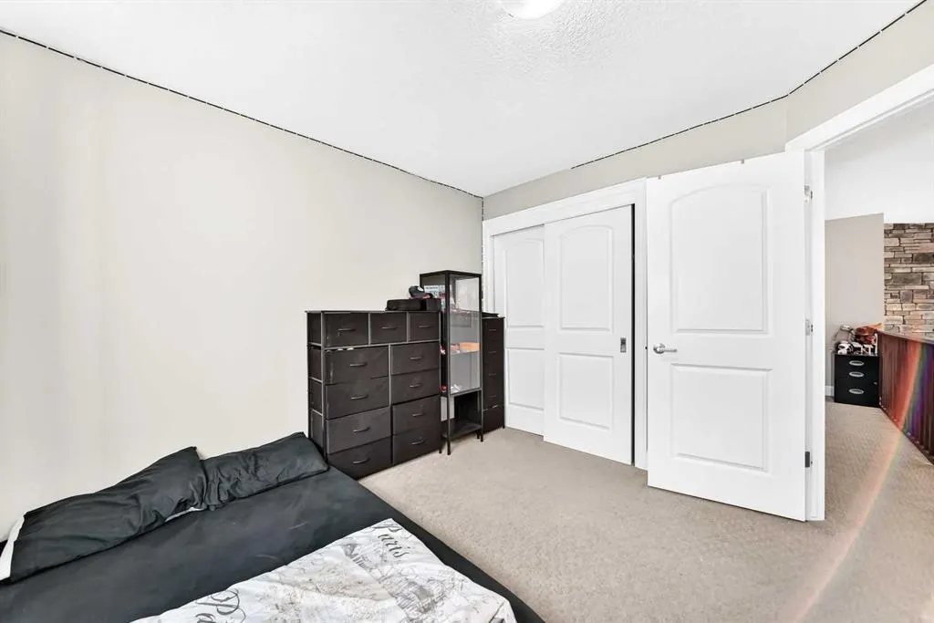 36 Cityscape View NE