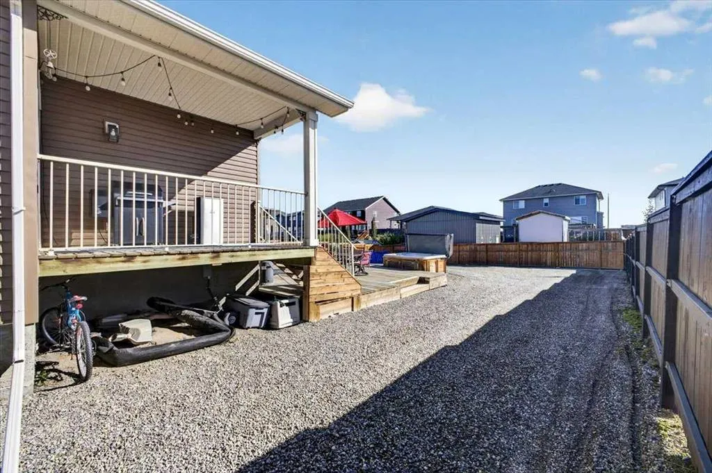 134 Hanson Drive NE