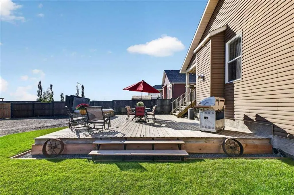 134 Hanson Drive NE