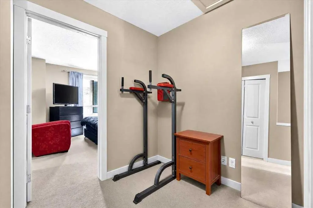 73 Aspen Hills Terrace SW