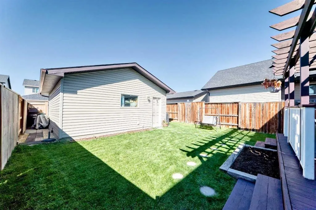 223 Skyview Ranch Way NE