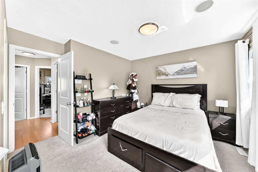 223 Skyview Ranch Way NE