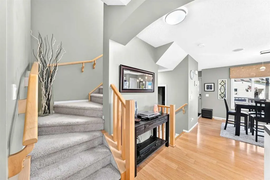 223 Skyview Ranch Way NE