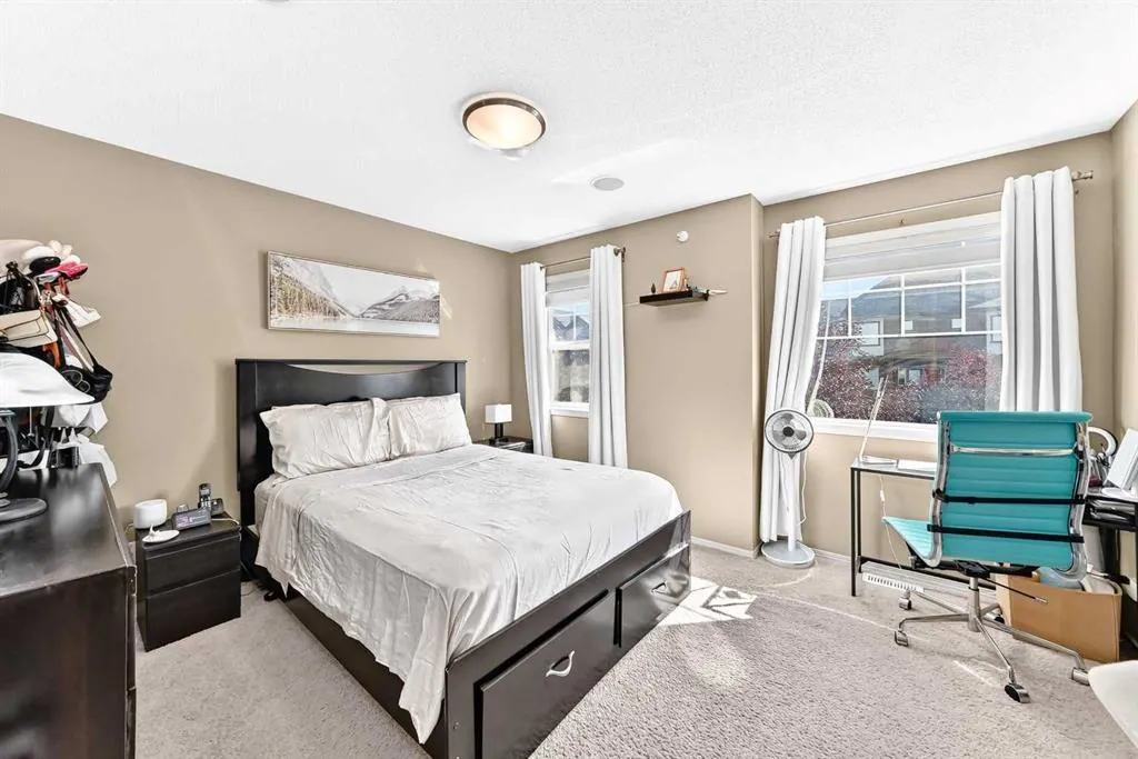 223 Skyview Ranch Way NE