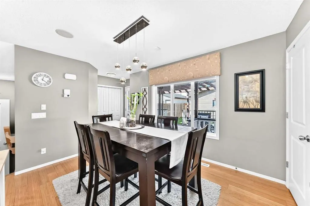223 Skyview Ranch Way NE