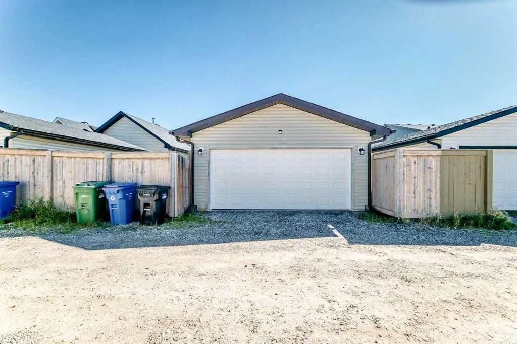 223 Skyview Ranch Way NE