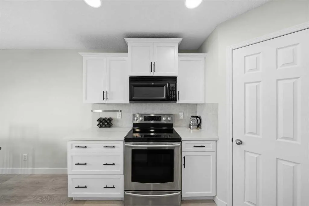 15 Tuscany Reserve Bay NW