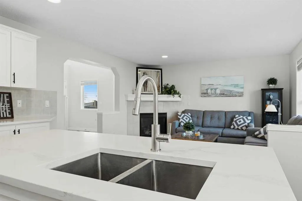 15 Tuscany Reserve Bay NW