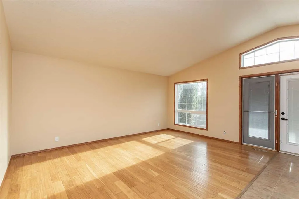 236 Kingston Drive