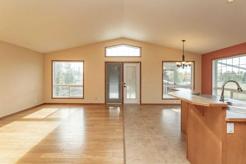 236 Kingston Drive