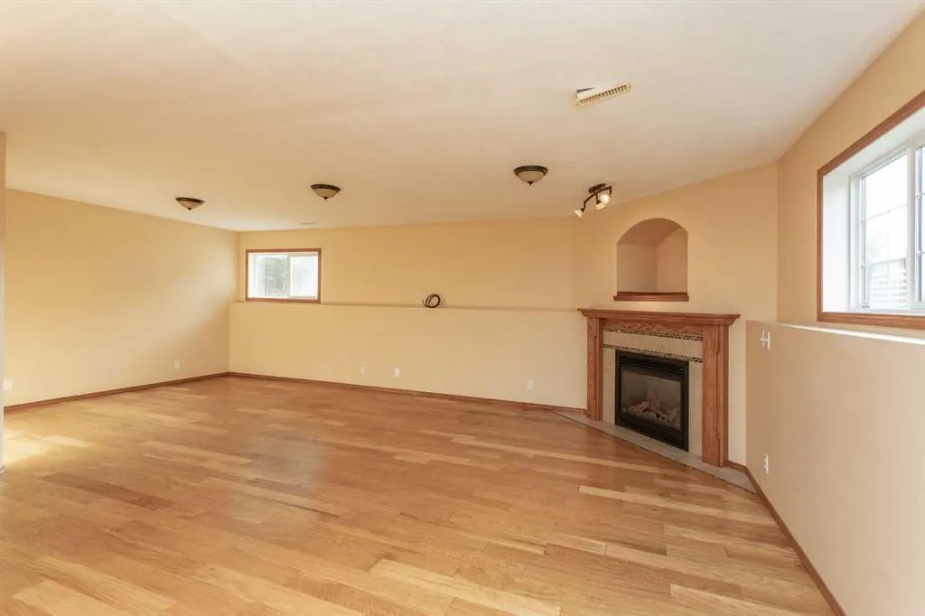 236 Kingston Drive