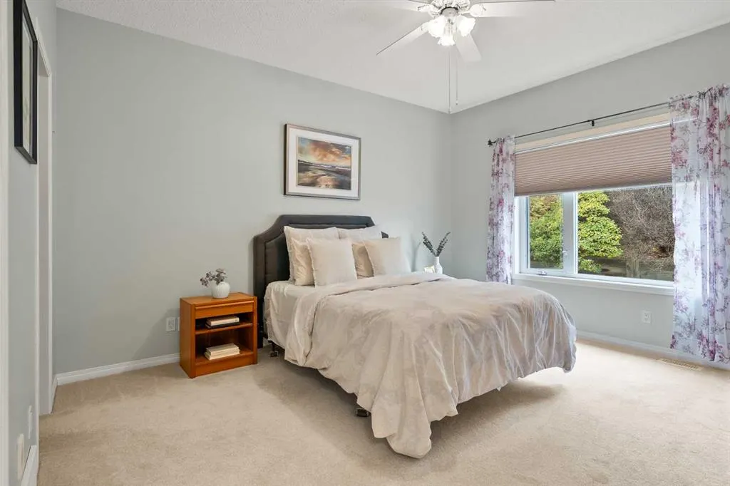 19 Scimitar Heath NW