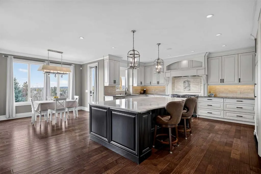144 Fortress Bay SW
